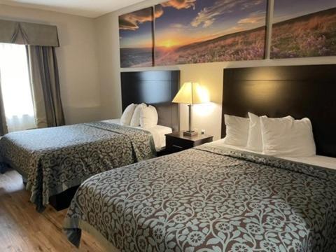 Days Inn & Suites By Wyndham Dallas Exteriör bild