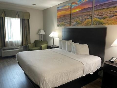 Days Inn & Suites By Wyndham Dallas Exteriör bild